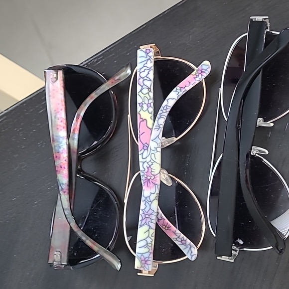 Fashion Sunglasses Bundle - Picture 5 of 5